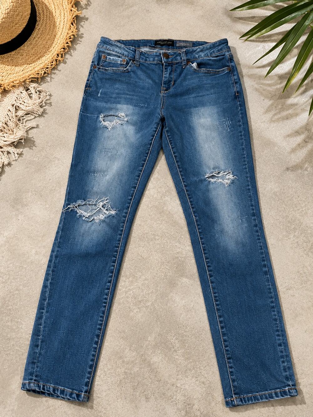 Aeropostale Women’s Size 10 Jegging Skinny Jeans Distressed Medium Wash Stretch
